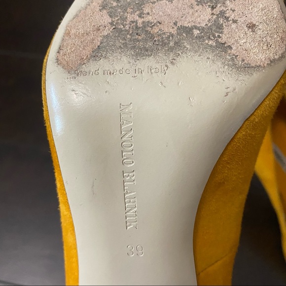Manolo Blahnik BB Yellow Suede Pumps size 39 - Picture 12 of 15